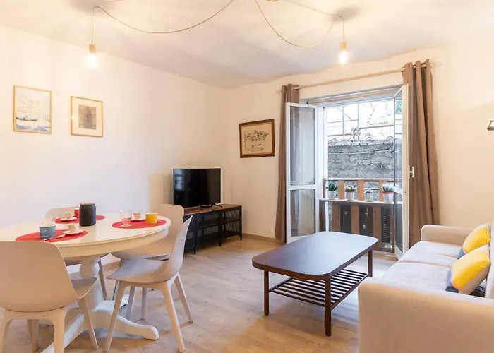 Domus Domi Barberini Sq. Apartment