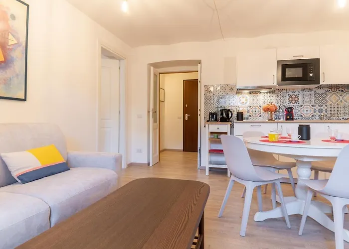 Domus Domi Barberini Sq. Apartment *