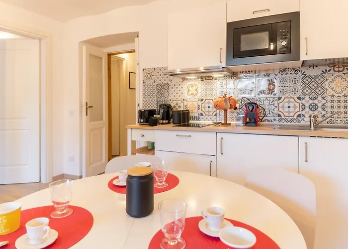 Apartment Domus Domi Barberini Sq.