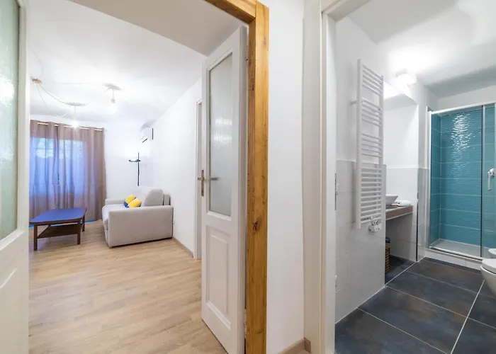 Domus Domi Barberini Sq. Apartment *